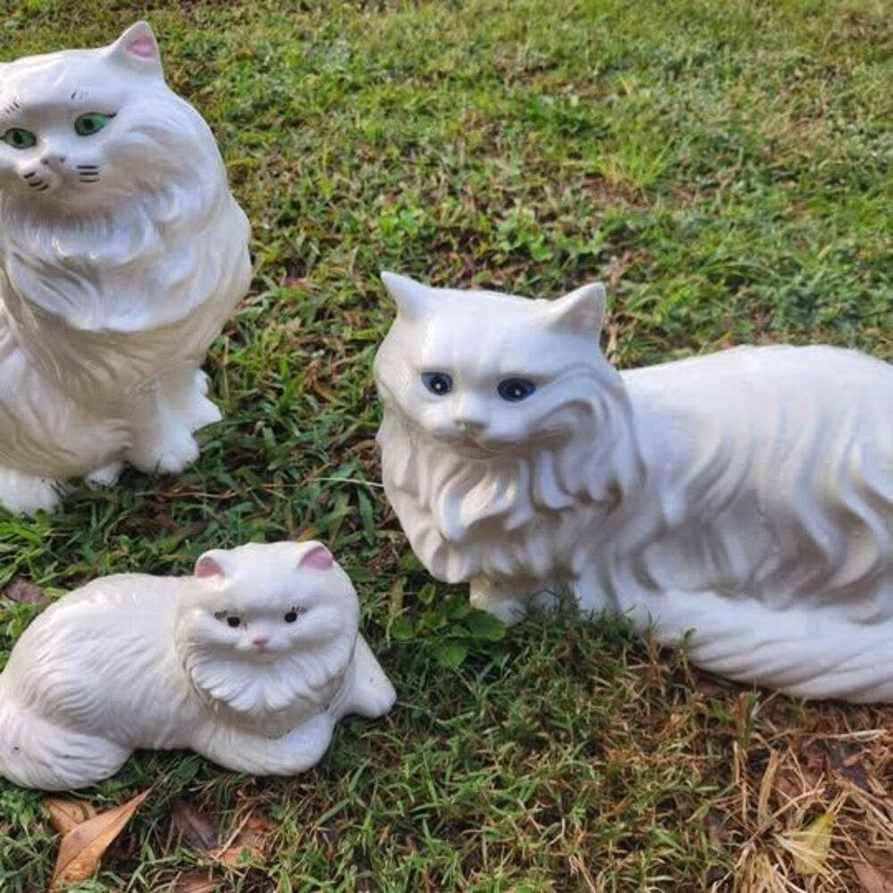 Family of 3 Vintage White Ceramic Persian Kitty Cats
